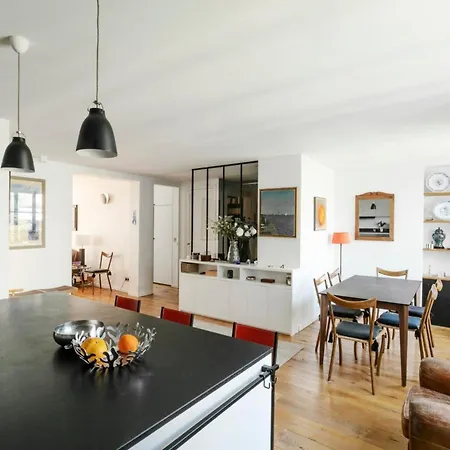 Pettit Equipped Apartment Paris